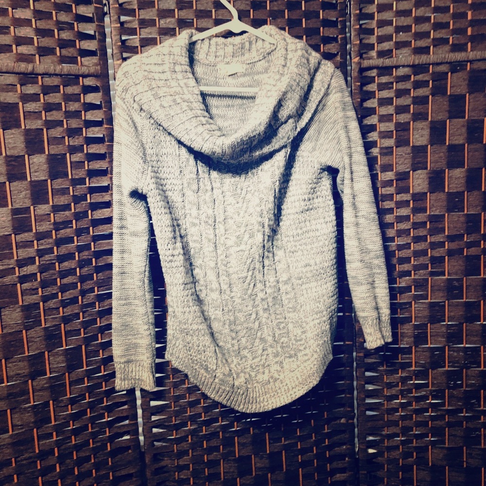 Grey Pullover 🥰